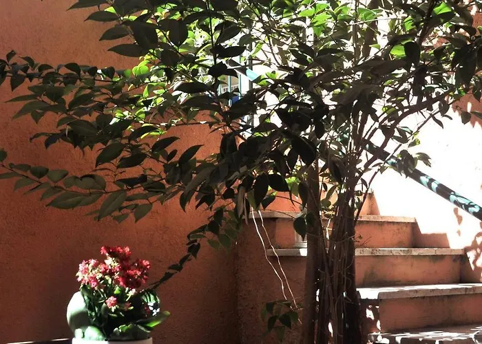 Appartamento Casa Con Giardinetto Al Centro Di