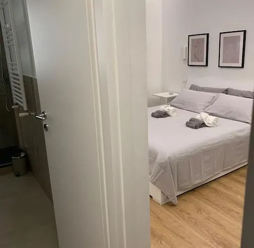 Casa Con Giardinetto Al Centro Di Appartamento Roma